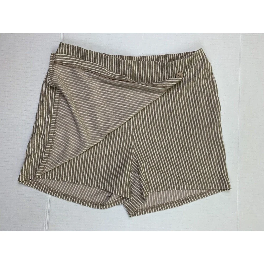 EST 1946 Skort Shorts Skirt Size M Beige White Striped Faux Wrap Pull On